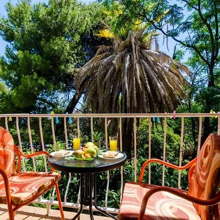 & Papa - Basic Double With Balcony And Partial Sea View ... *